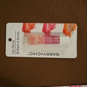 Lip Gloss (Brillant a Levres) Sassy + Chic